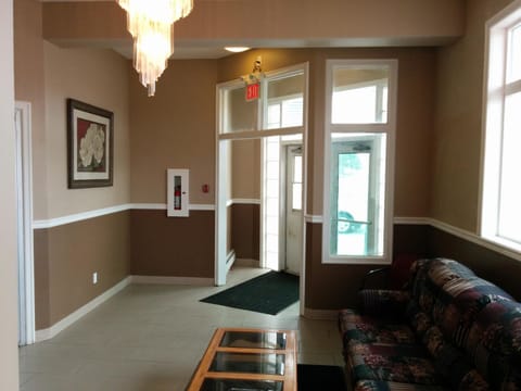 Property building, Restaurant/places to eat, Lobby or reception, Other, Decorative detail