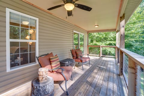 Rustic Retreat in Cadiz On Lake Barkley House in Lake Barkley