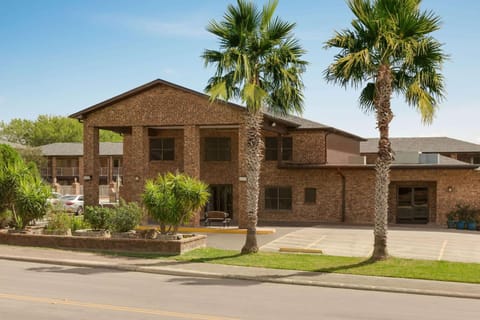 Property building, On site