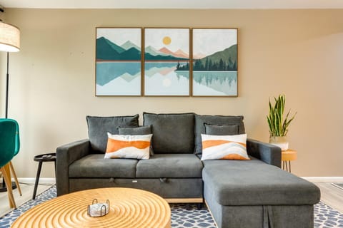 Walk to Waterfront! Scandi-Boho Seattle Apartment Apartment in Magnolia Seattle