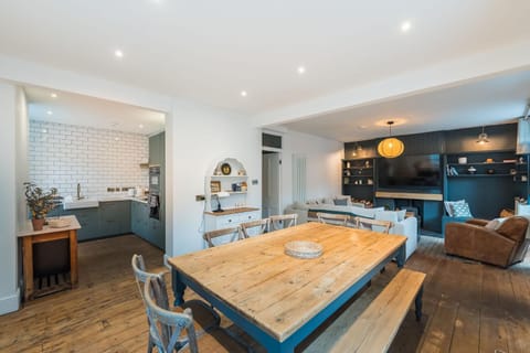 The Old Tearoom at Ty Llywelyn by Birch Stays House in Wales