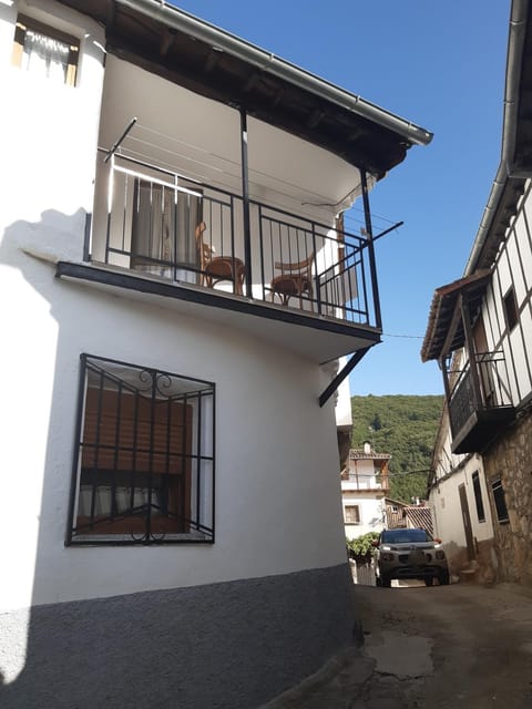 Property building, Balcony/Terrace