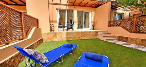 Garden, Garden, Balcony/Terrace, Balcony/Terrace, Seating area, sunbed