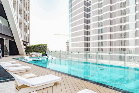 Property building, Swimming pool