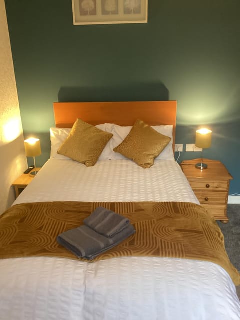 Coventry Train station studio Apartment in Coventry