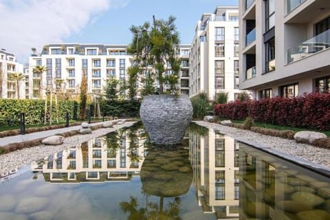 Property building, Patio, Garden