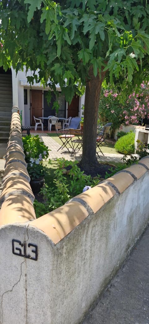 Petit appartement aux Stes Maries de la Mer Apartment in Saintes-Maries-de-la-Mer