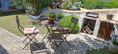 Petit appartement aux Stes Maries de la Mer Apartment in Saintes-Maries-de-la-Mer