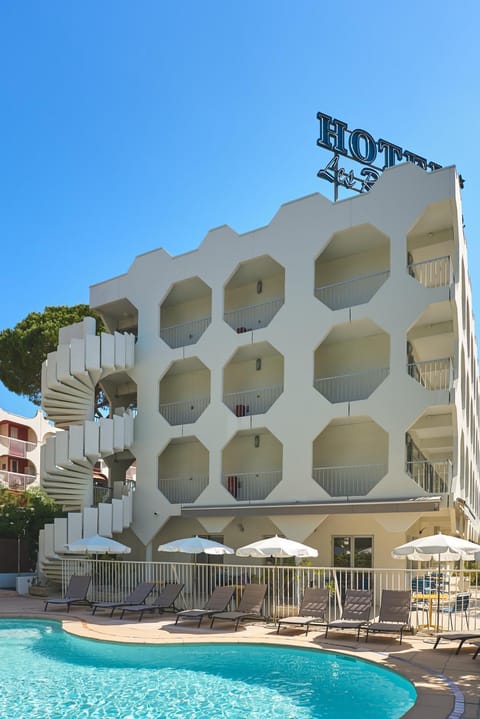 Property building, Evening entertainment