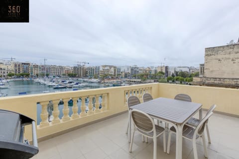 Property building, Patio, Natural landscape, View (from property/room), Living room, Dining area, City view, Lake view, River view, Sea view