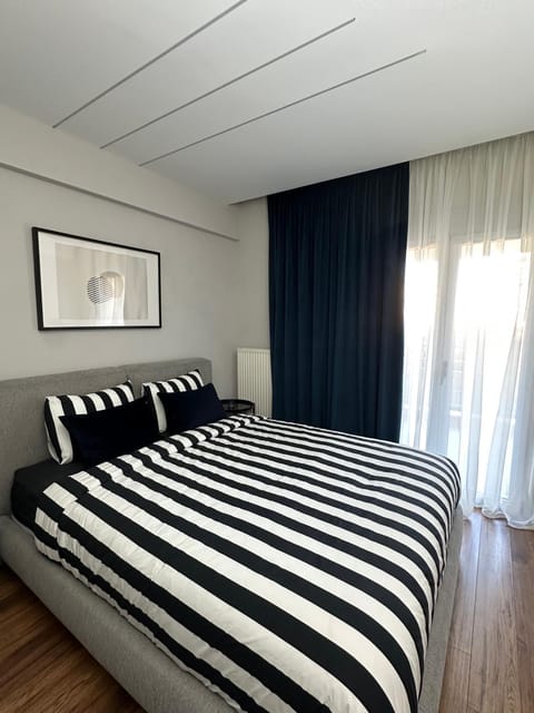 Bed, Bedroom, air conditioner