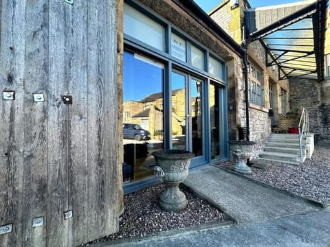 Cosy & quirky cottage in the heart of Bakewell. House in Bakewell