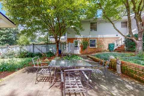 Dutch Treat House in Lake Junaluska