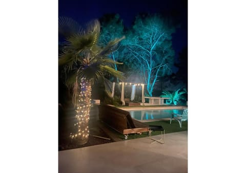 Villa LCP Évasion Romantique en Provence, Spa Privé en Option jacuzzi, sauna & hammam Apartment in Flayosc