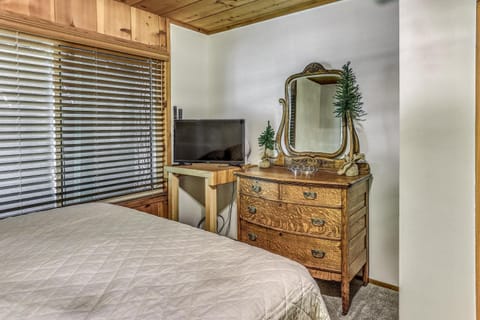 3 Mi to Shaver Lake Cozy Bears Hideaway Cabin! Cabin in Shaver Lake