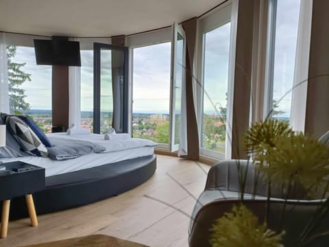 Bed, View (from property/room), Photo of the whole room, Bedroom, Mountain view