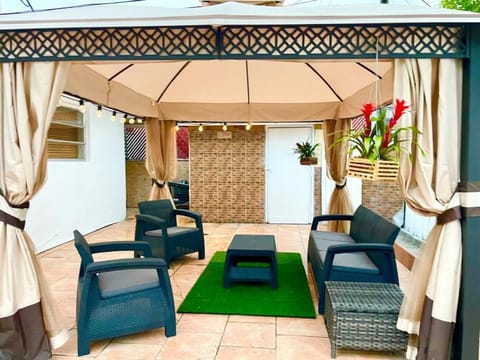 SUPER CLOSE Beach, Airport, port, Downtown, Wynwood House in Miami