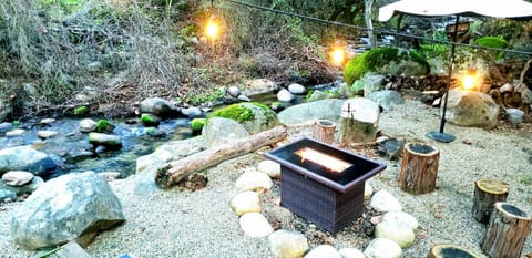 Magical River House ! 10 min to SNP park entrance House in Three Rivers