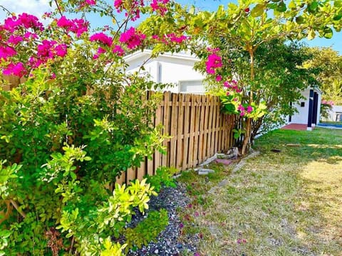 Convenient Location Pompano - Deerfield Beach House in Deerfield Beach