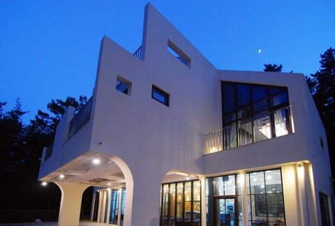 Property building, Night