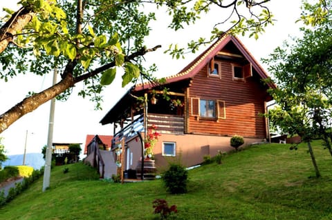 Property building, Day, Natural landscape, Garden view