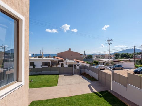 Facade/entrance, View (from property/room), Mountain view, Sea view, Parking