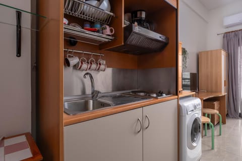 Kosmos Service Apartment Beautiful Studio 1 Apartment in Thessaloniki
