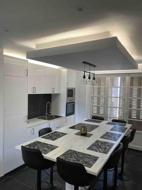 TV and multimedia, Kitchen or kitchenette, Dining area