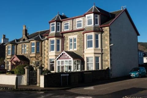 The Cedars Guest House Bed and Breakfast in Dunoon