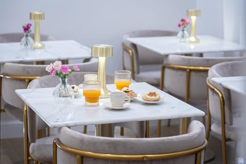 Communal lounge/ TV room, Communal kitchen