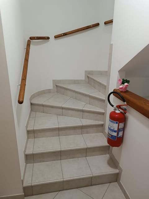 B&B LE LUCI CAMERA IN ATTICO GRAN VISTA interno 4 rose bianche Bed and Breakfast in Vasto