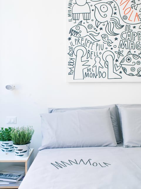 Bed, Decorative detail