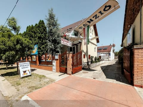 Property building, Day