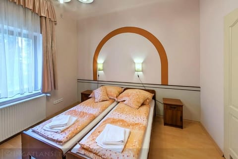 Pilóta Panzió Bed and Breakfast in Szeged