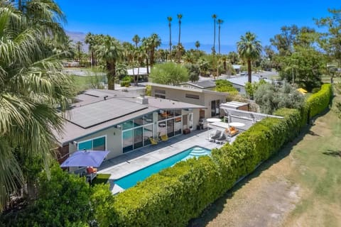 The Brentwood - Alice Lodging House in Cathedral City