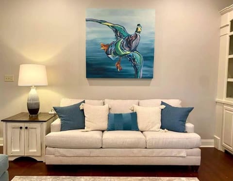 Living room, Decorative detail, Seating area