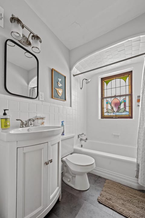 1 bedroom-City Livin Apartment in Saint Louis