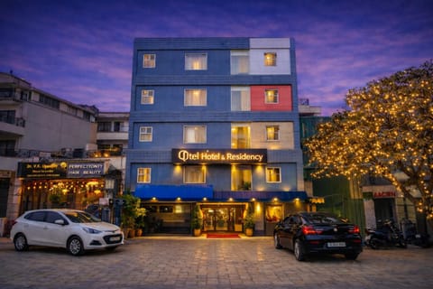 Property building, City view, Location, Parking