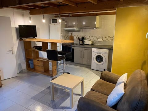 Mazet provençal - Parking privé House in Le Thor