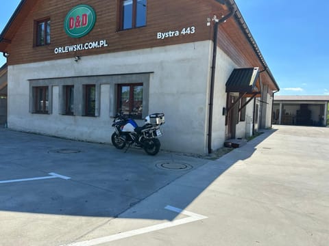 Property building, Parking