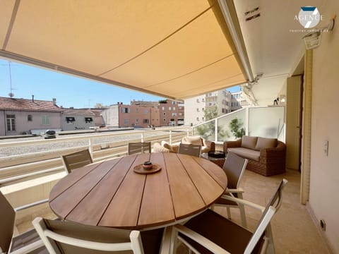 Patio, Balcony/Terrace, Dining area