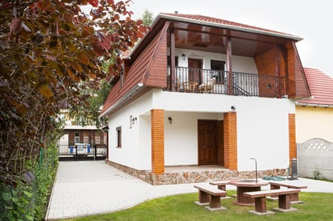 On site, Garden view