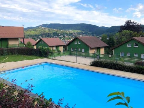 Mountain view, Pool view, Swimming pool