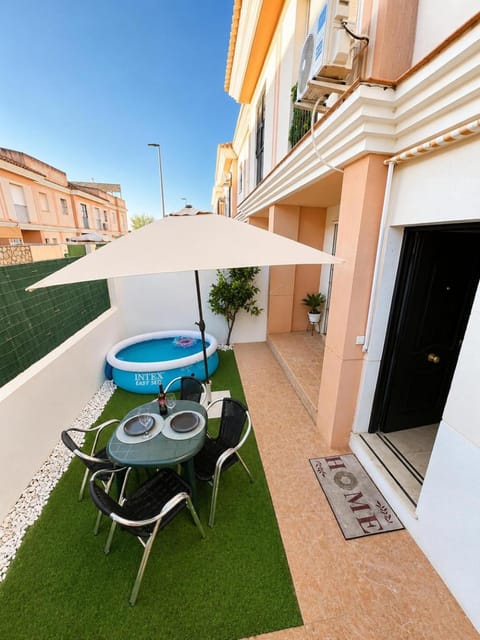 Garden, Balcony/Terrace, Swimming pool