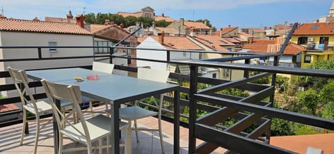 Patio, Day, View (from property/room), Balcony/Terrace, City view