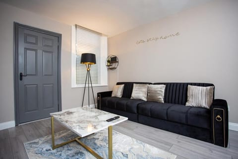 Heart of South Shields Modern Interior 2 Bed Flat Apartment in South Shields