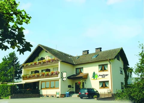 Property building, Day