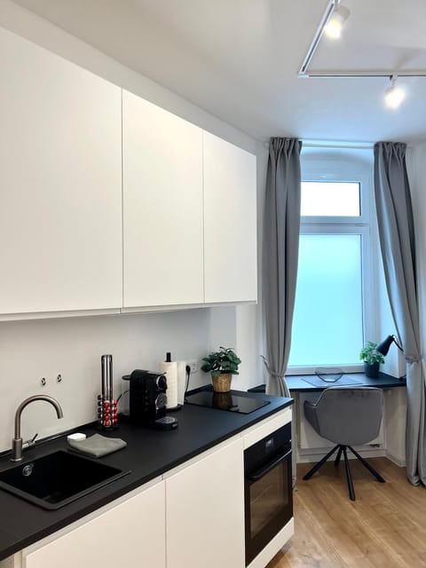 Kitchen or kitchenette, Dining area, pet friendly, stove