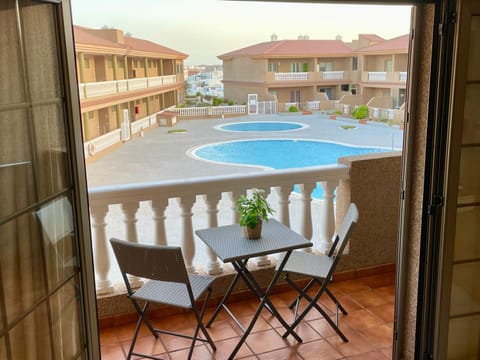 View (from property/room), Balcony/Terrace, Pool view
