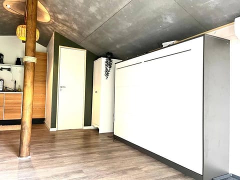 Hytte-vandudsigt-Hottub-hygge Apartment in Zealand